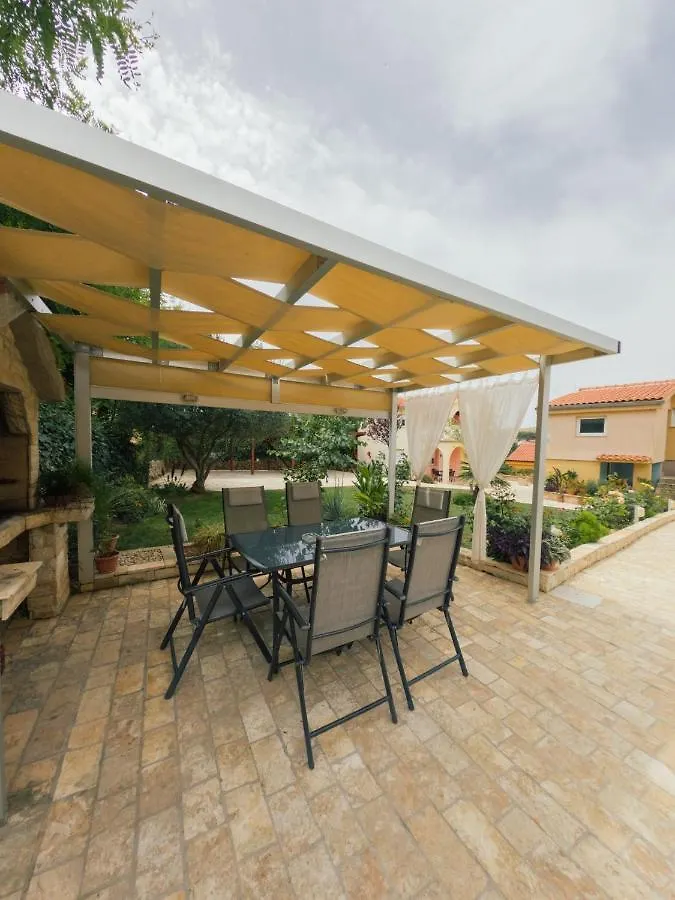 Apartmani Kobi Vir Kroatien
