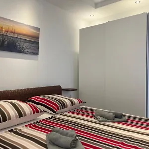  Apartment Sinisa